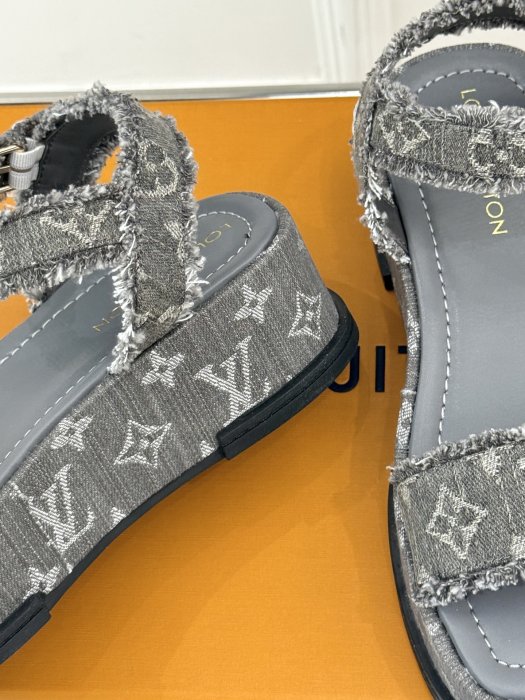 Сандалі жіночі на платформі фото 6