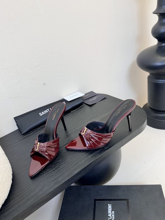 Босоножки фото 3