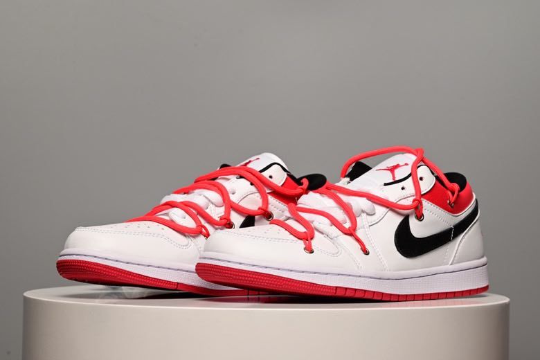 Sneakers Air Jordan 1 Low фото 2