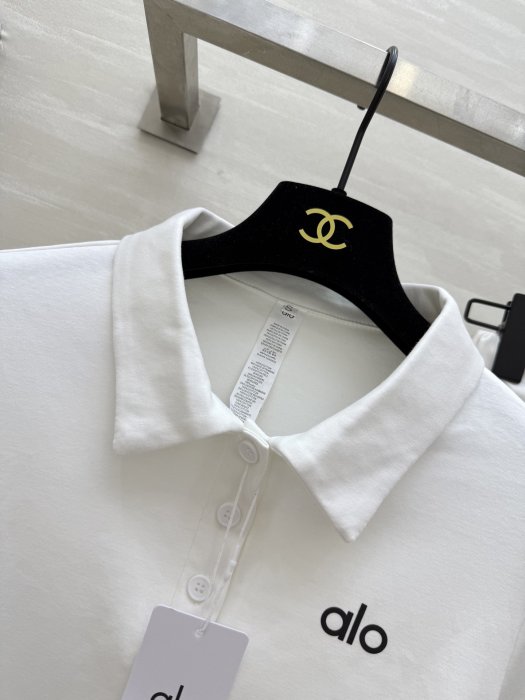 Костюм женский фото 3