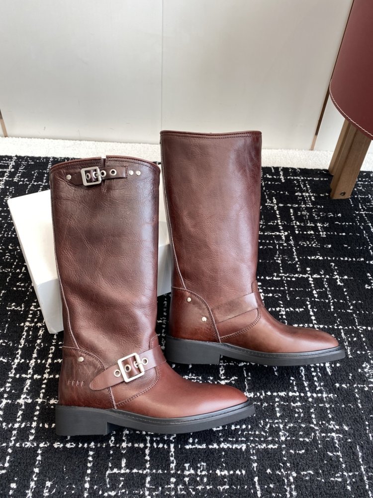 Чоботи жіночі фото 3