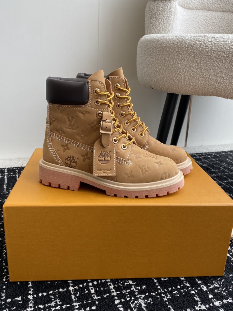 Ботинки женские Louis Vuitton x Timberland фото 2