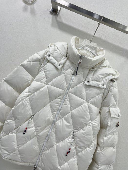 Down jacket фото 3