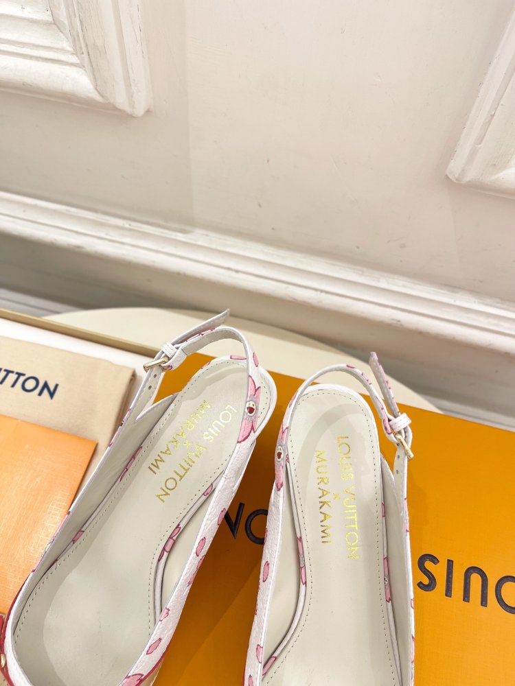 Босоножки фото 7