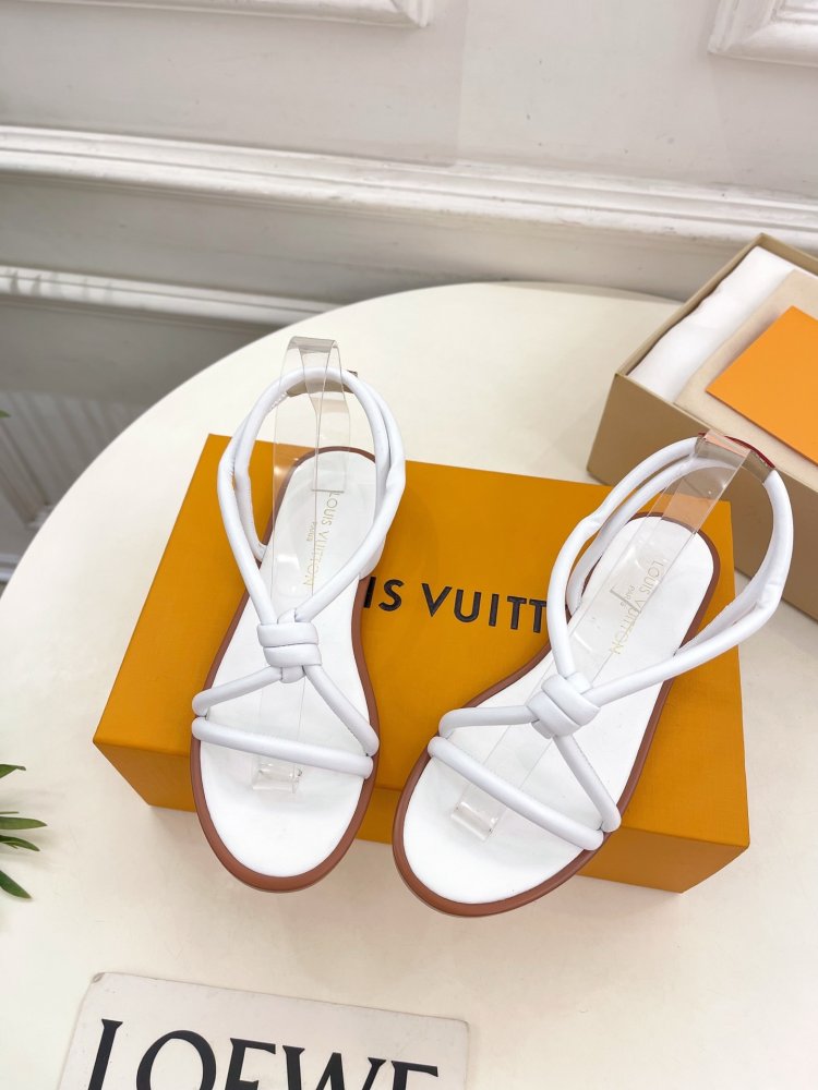 Босоніжки фото 5