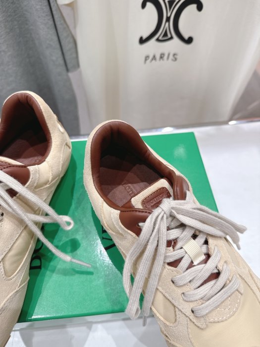 Кроссовки фото 6