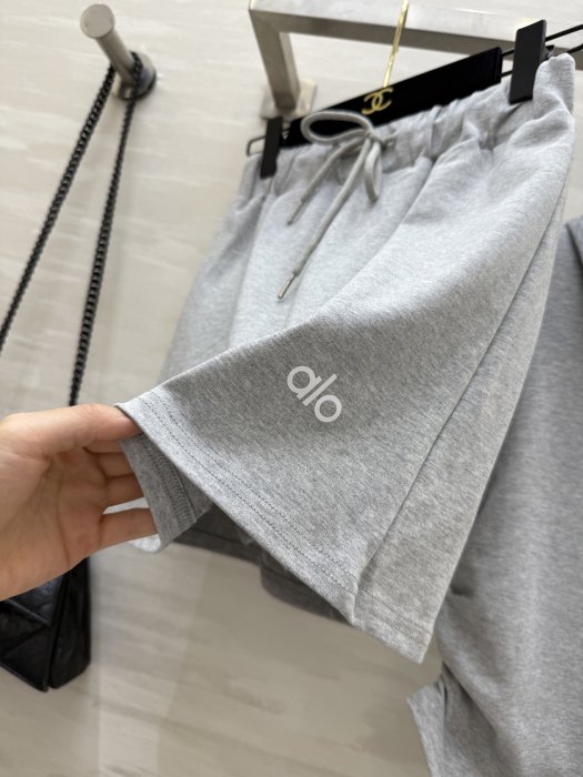 Костюм жіночий фото 9