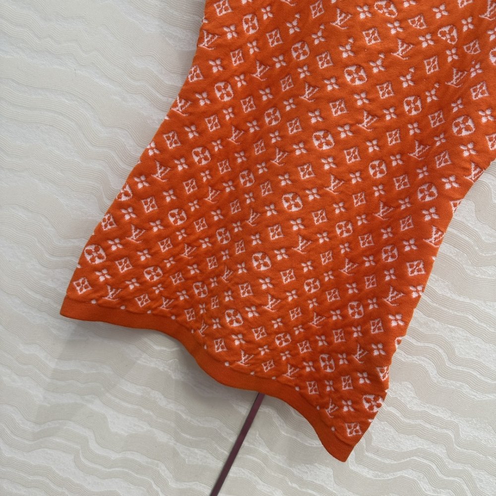 T-shirt women's фото 5