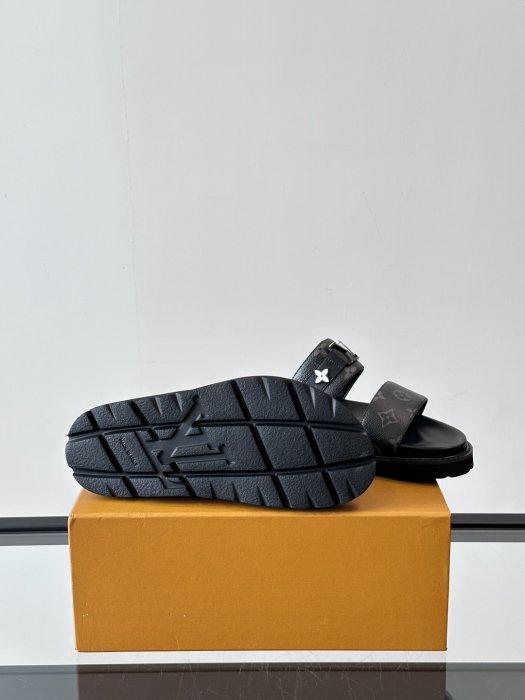 Шлепанцы мужские фото 9