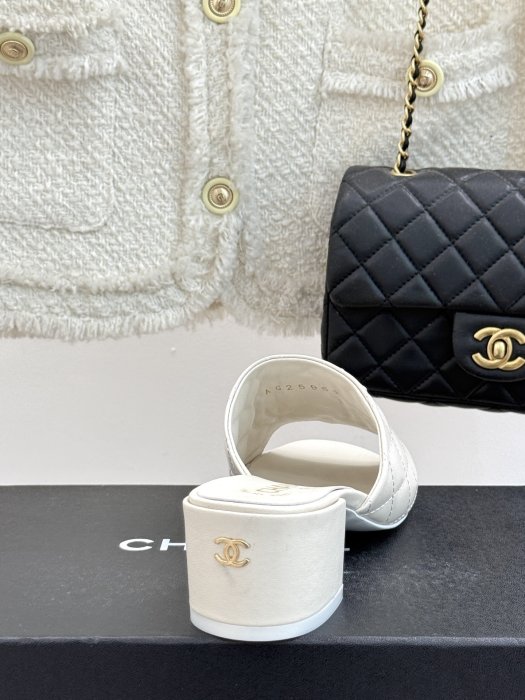 Босоножки фото 6