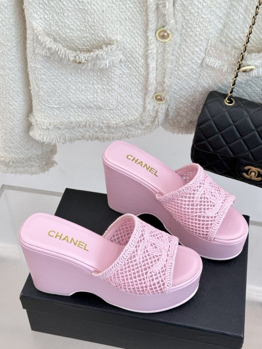 Босоножки фото 3