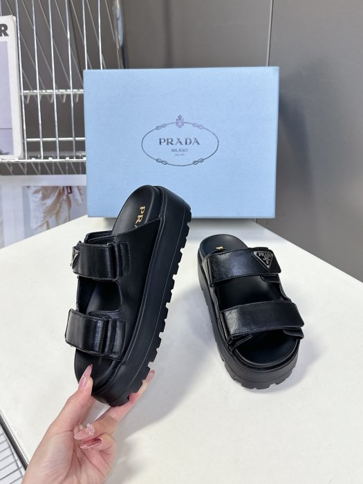 Шлепанцы фото 4