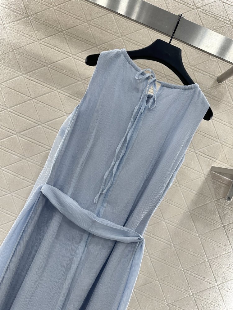 Платье жилет с круглым вырезом и поясом фото 5