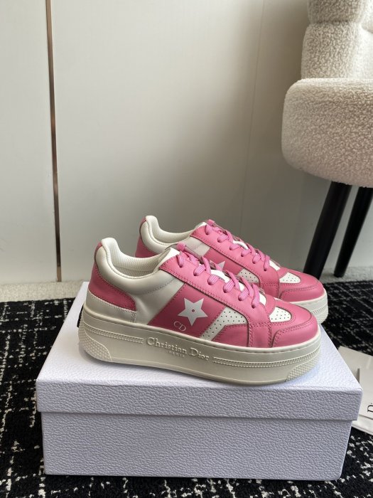 Sneakers women's