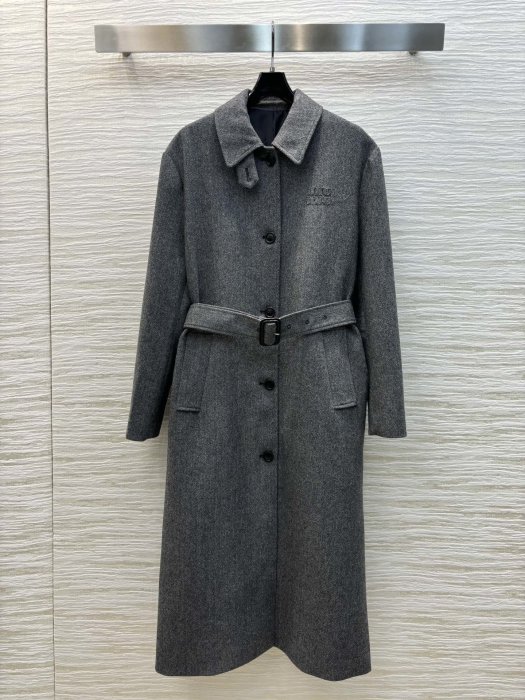 Coat women's