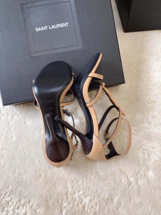 Босоножки фото 7