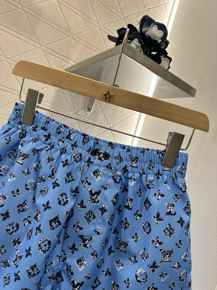 Shorts women's фото 3