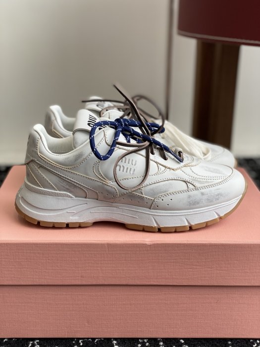 Кроссовки фото 2