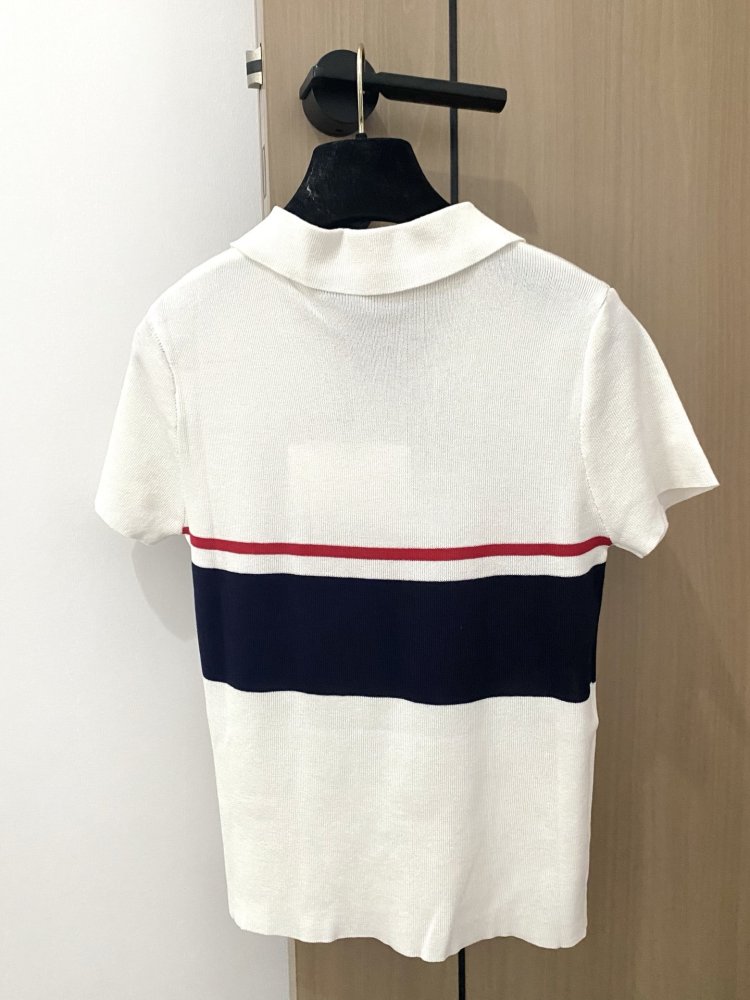 T-shirt women's фото 4