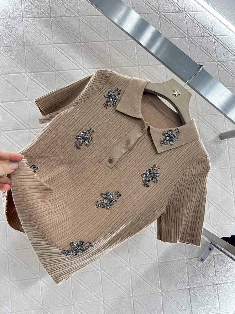 T-shirt women's фото 6