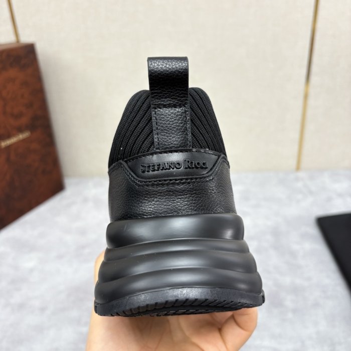 Кросівки фото 9