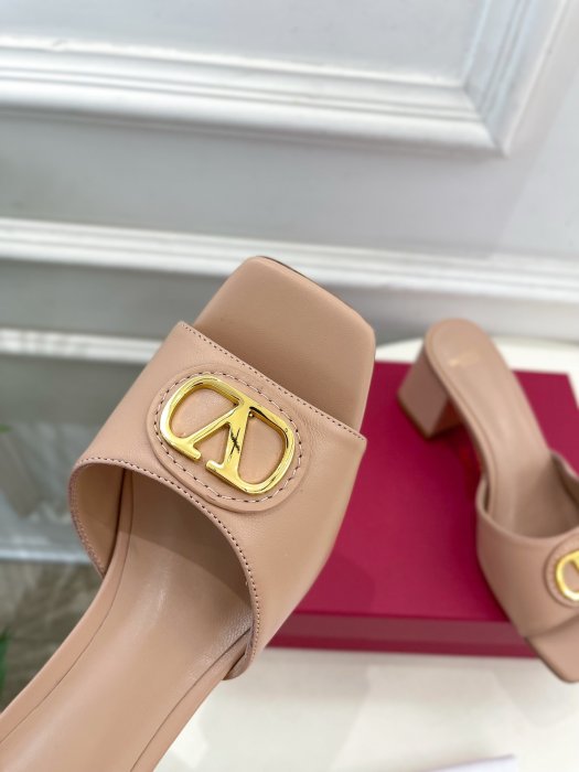 Босоножки фото 6