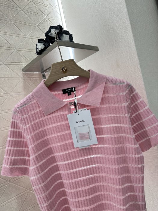 Футболка жіноча фото 3