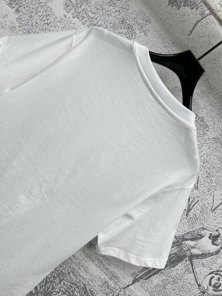 T-shirt women's фото 8