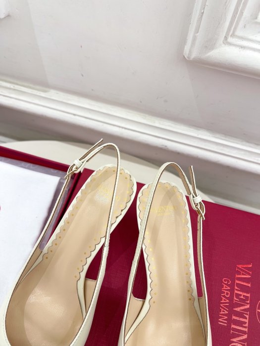 Босоножки фото 8