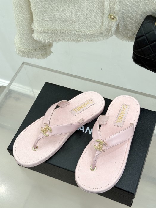 Шлепанцы фото 2