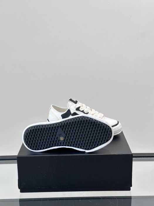 Кросівки чоловічі фото 9