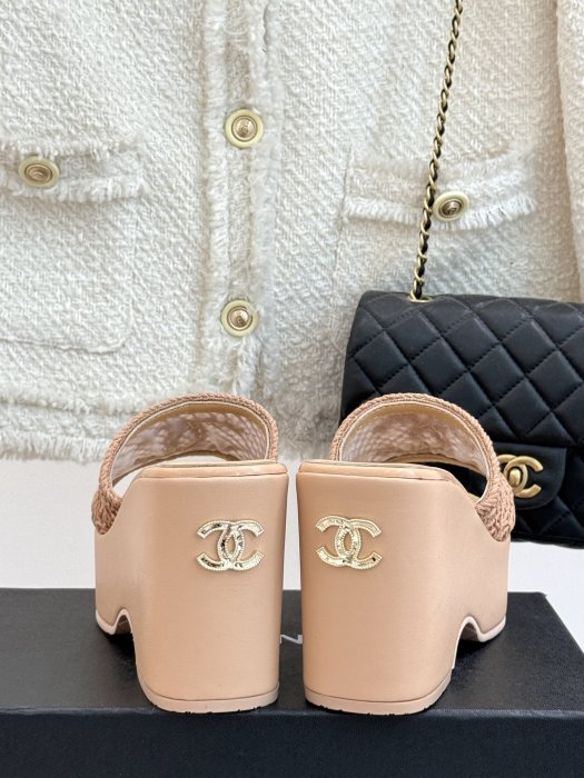 Босоножки фото 6