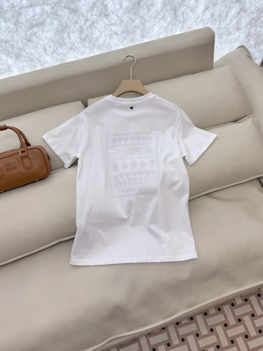 T-shirt women's фото 4