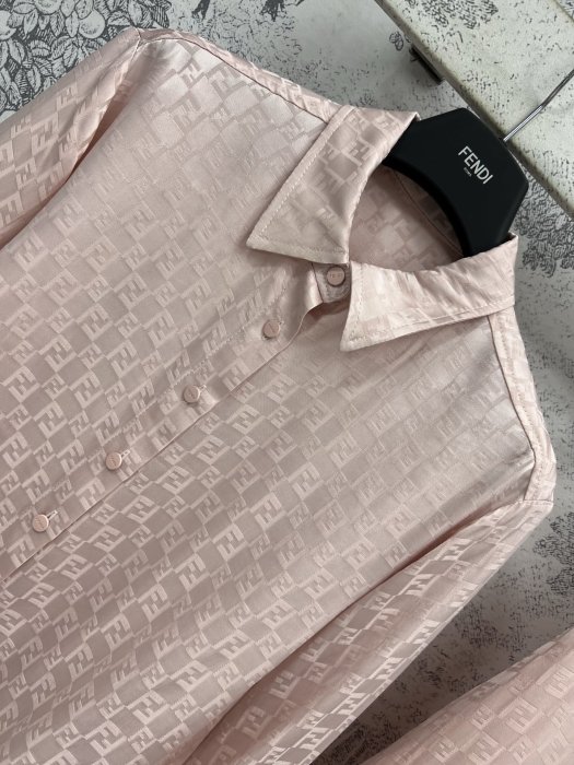 Костюм женский фото 2