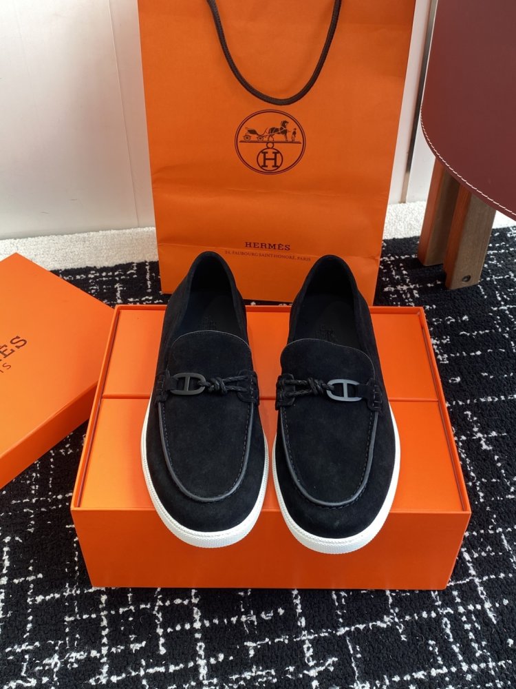 Лоферы женские