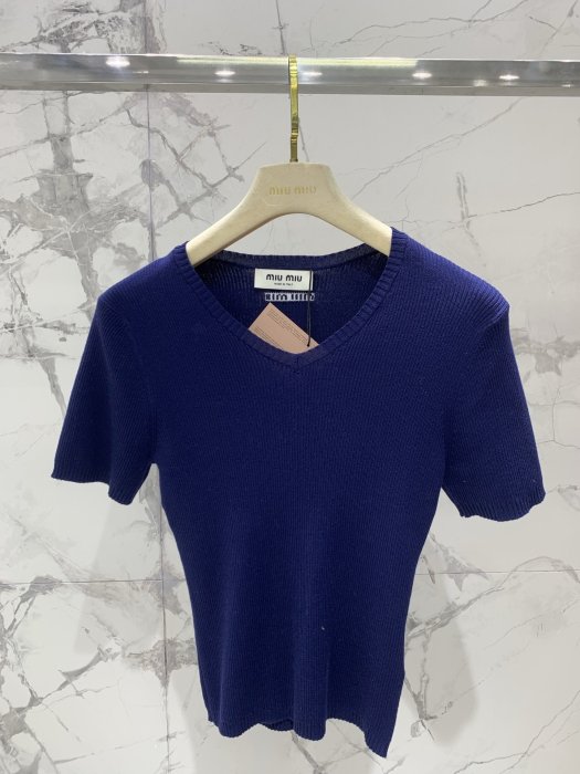 Футболка женская