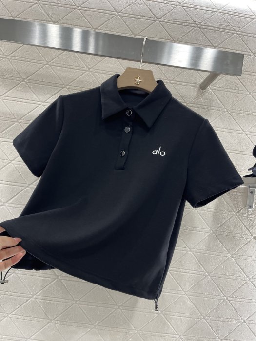 T-shirt women's фото 5