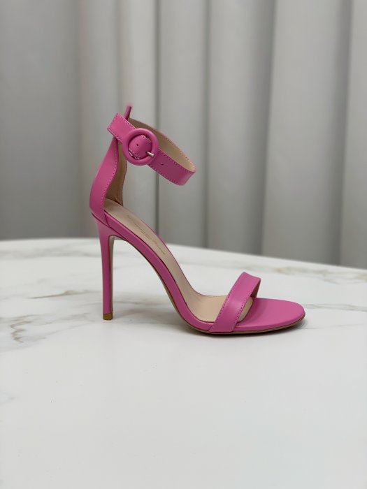 Босоножки фото 8