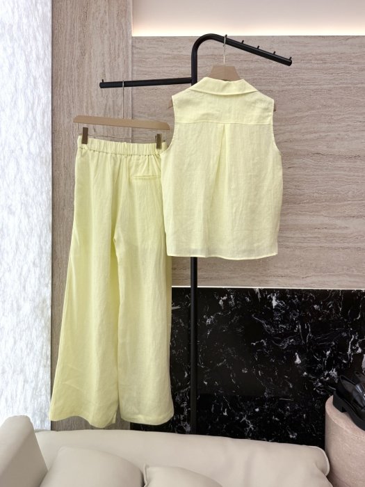 Костюм женский фото 2