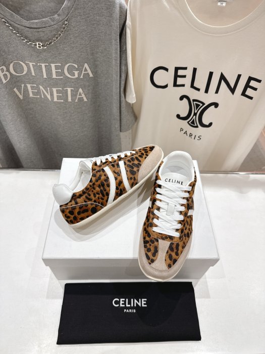 Кроссовки фото 4