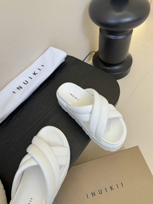 Шльопанці фото 4