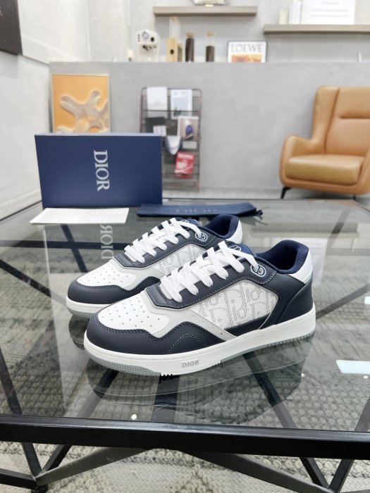 Sneakers men's