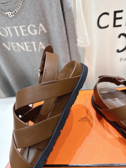 Сандалі жіночі фото 7