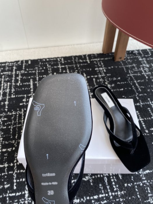 Босоніжки фото 9