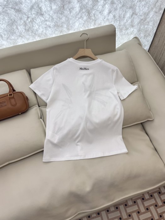 T-shirt women's фото 5