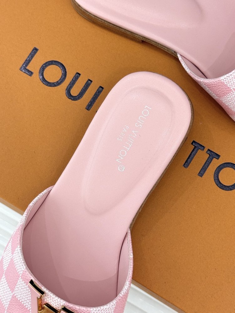 Шлепанцы женские фото 8