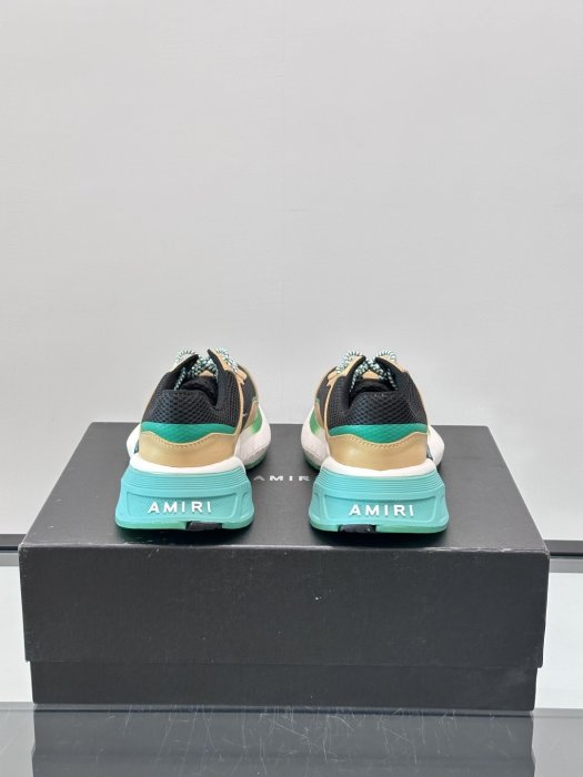 Кросівки чоловічі фото 8