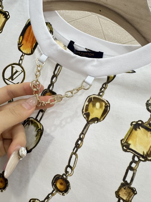 Футболка жіноча фото 7