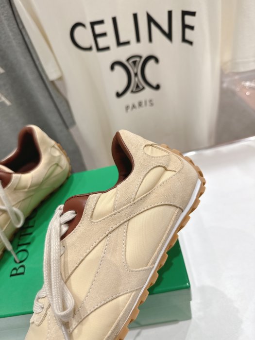 Кроссовки фото 8