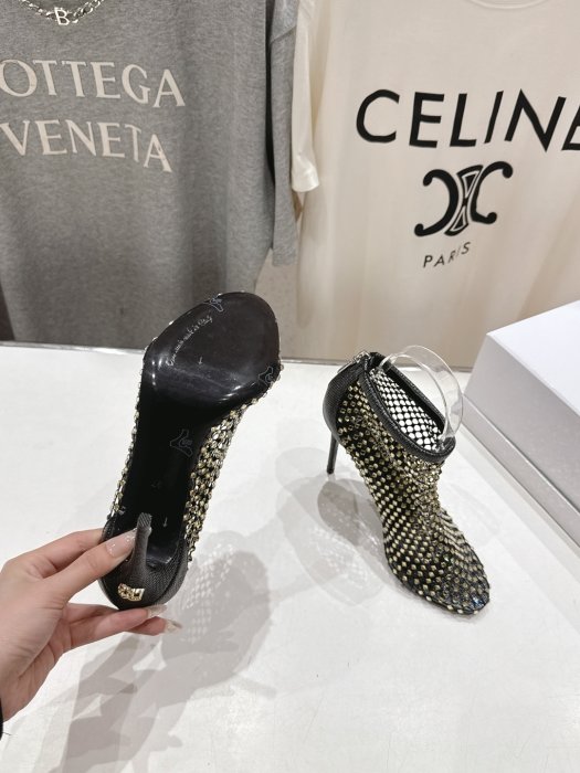 Босоножки фото 9